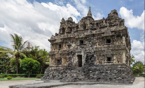 Candi Sari