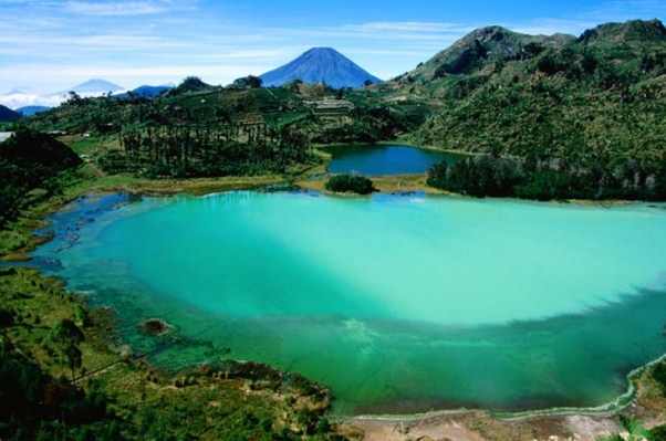 Telaga Warna Dieng