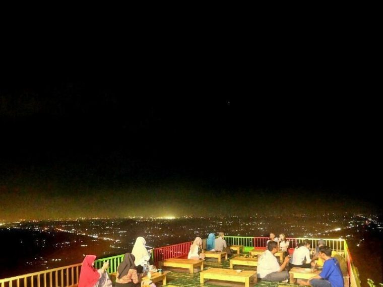wisata bukit bintang jogja