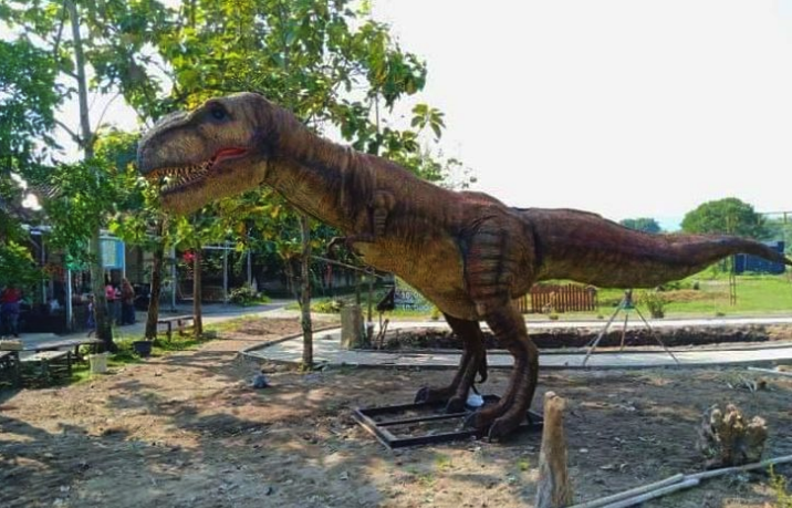 Taman DInosaurus Potorono bantul